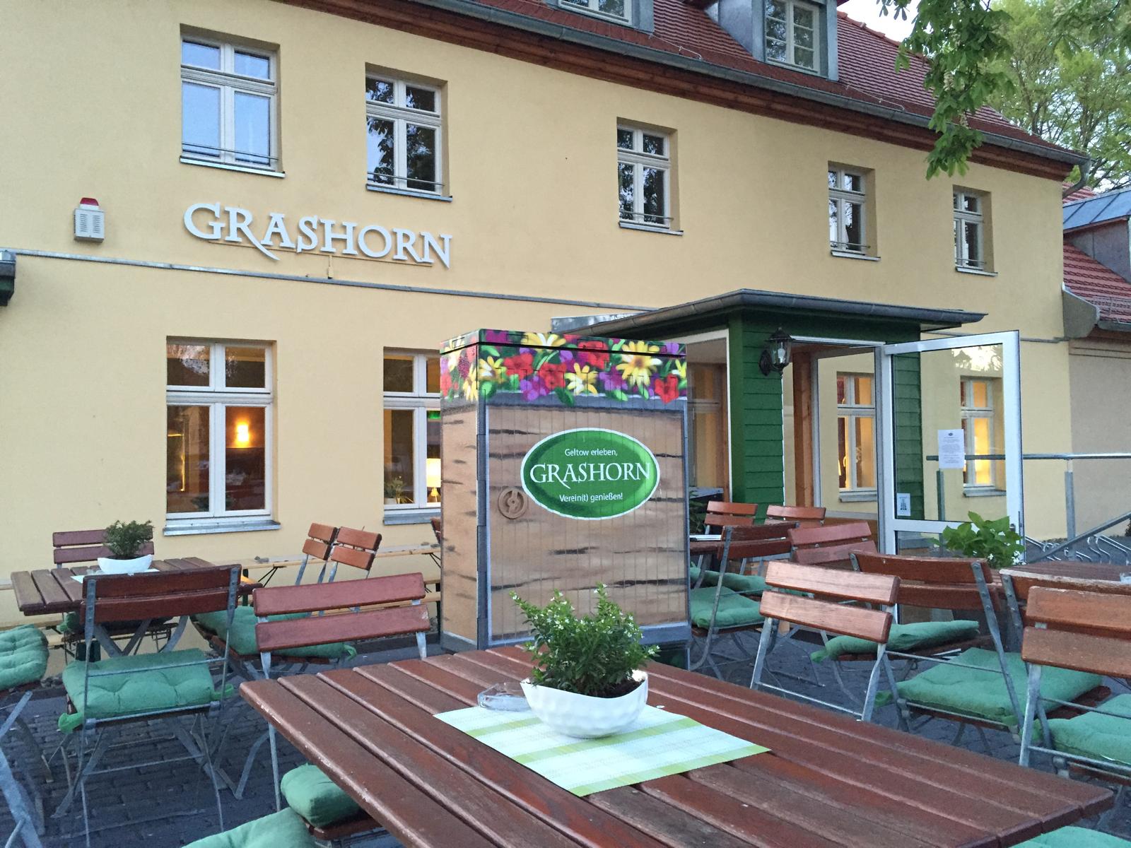 Gemütlicher Innenbereich des Restaurants Grashorn in Geltow am Schwielowsee